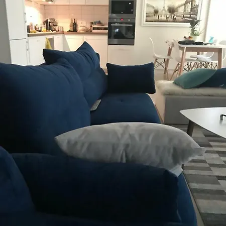 Apartament In Διαμέρισμα Τίρανα